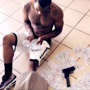 Meet your Posher, Devarus